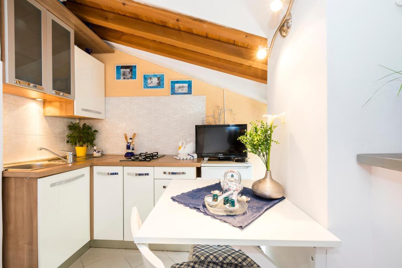 ולון Apartmani I Soba Roberto I Mirjana מראה חיצוני תמונה