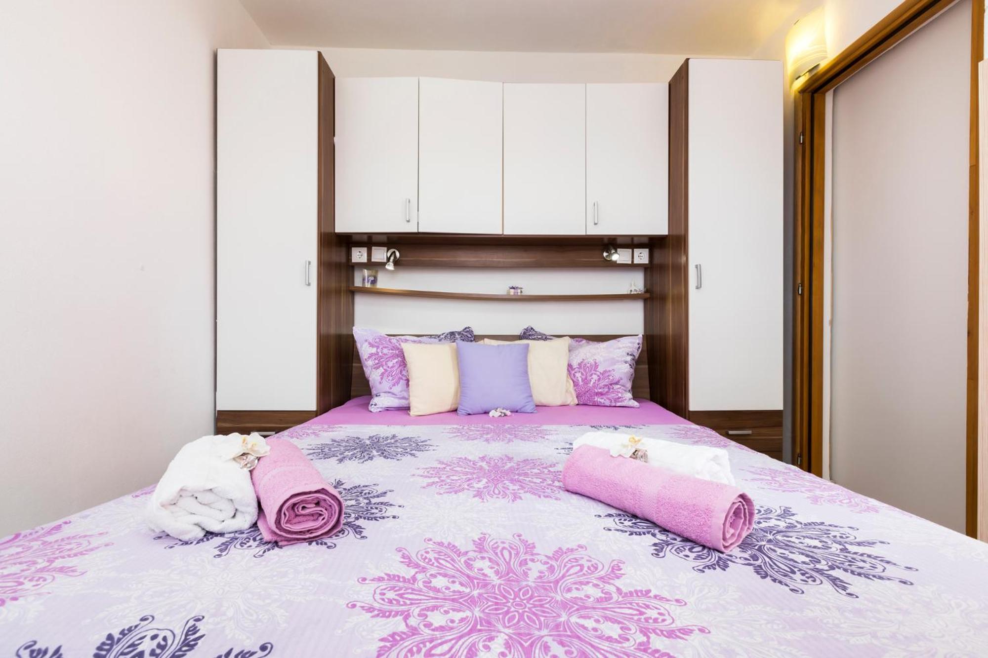 ולון Apartmani I Soba Roberto I Mirjana מראה חיצוני תמונה